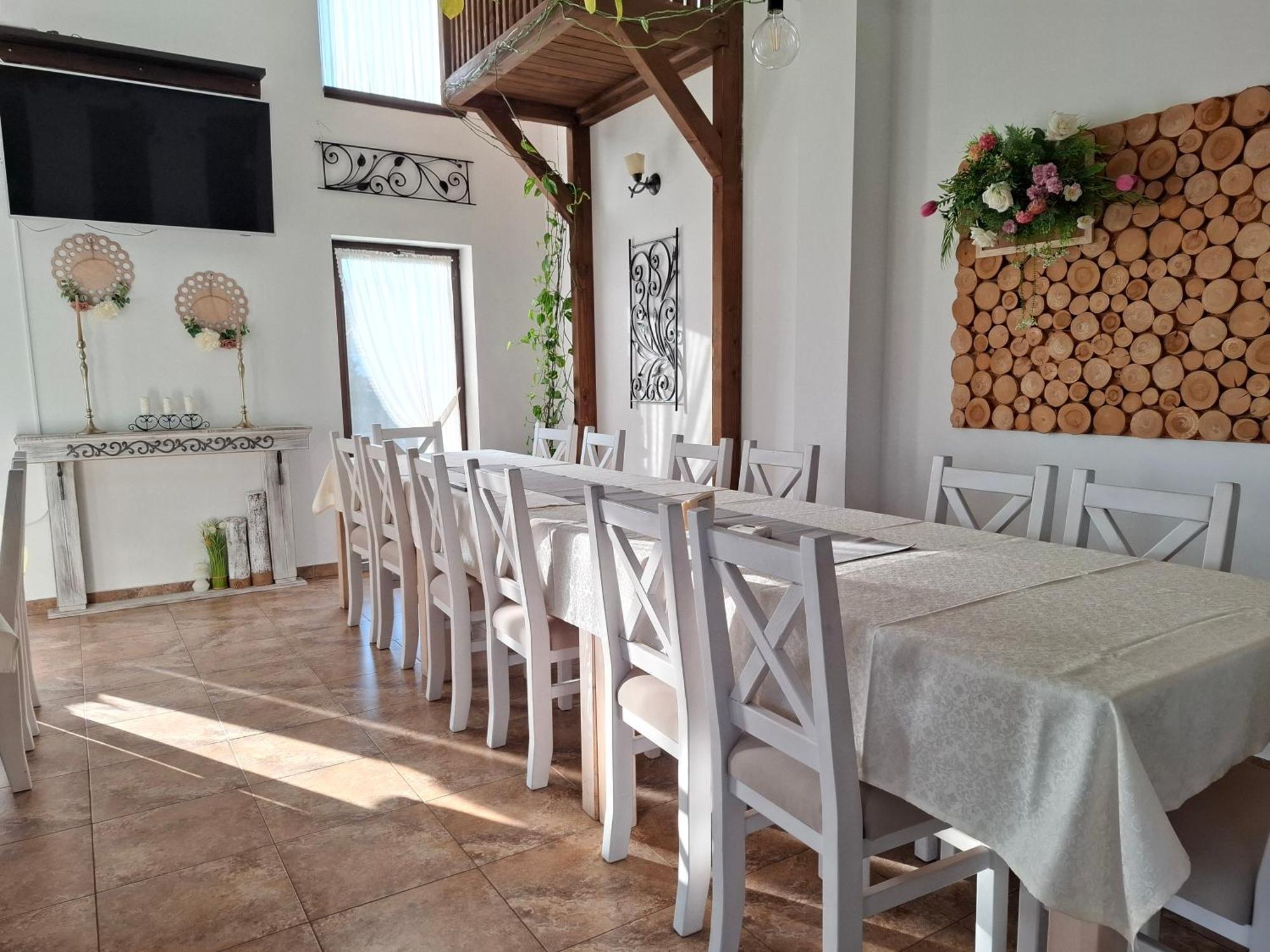 Dor De Casa 호텔 Doljesti 외부 사진