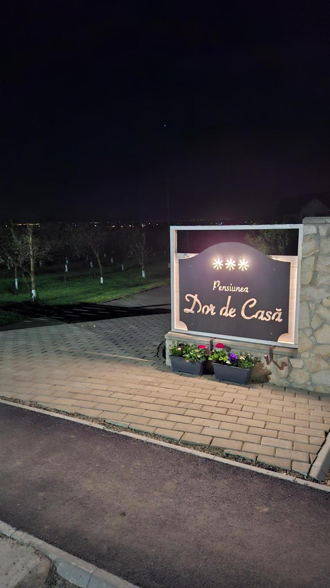 Dor De Casa 호텔 Doljesti 외부 사진